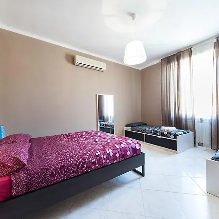Homeinn Re Di דירה *